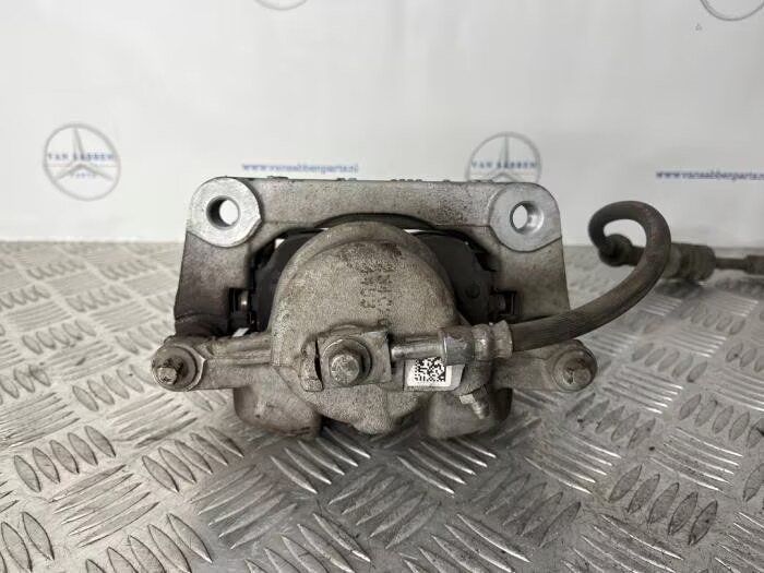 Remklauw (Tang) links-voor van een Mercedes A-Clase caliper usado en Menorca foto 5