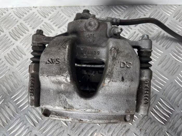 Remklauw (Tang) links-voor van een Mercedes A-Clase caliper usado en Menorca foto 7