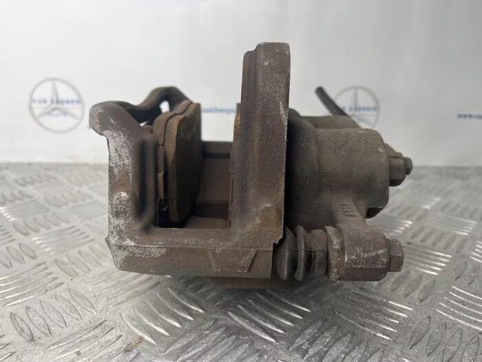 Remklauw (Tang) links-voor van een Mercedes A-Clase caliper usado en Menorca foto 6