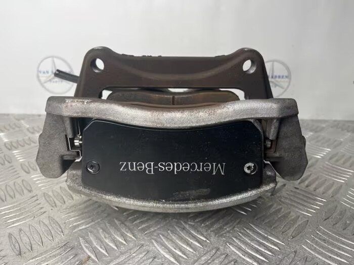 Remklauw (Tang) links-voor van een Mercedes A-Clase caliper usado en Menorca foto 4