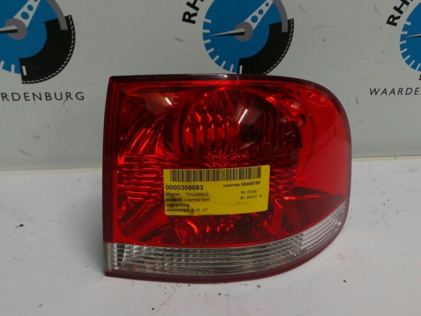 VOLKSWAGEN tail light single usado en Menorca