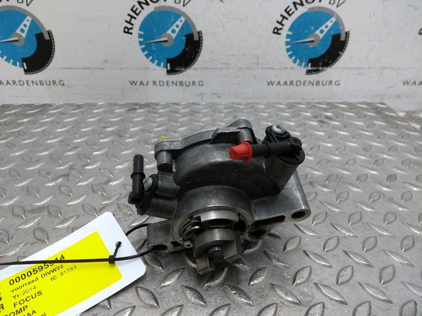 FORD vacuum pump brake booster usado en Menorca