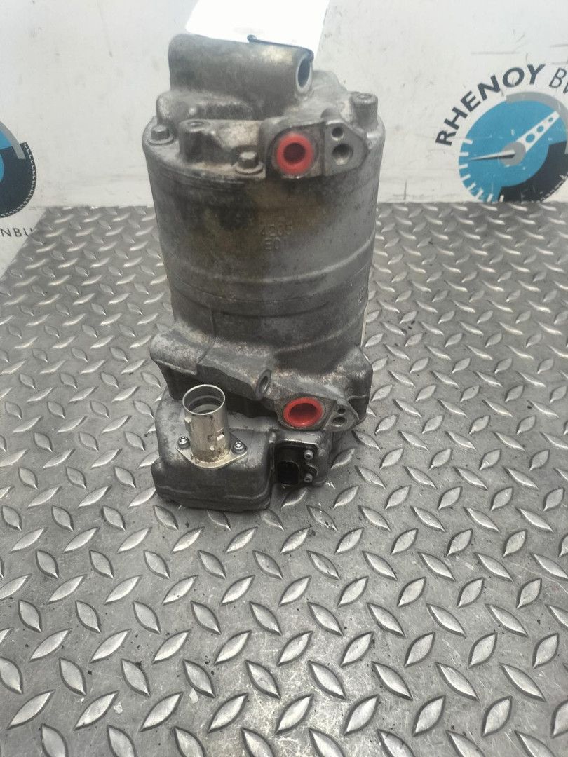 JAGUAR air conditioning pump air conditioning compressor usado en Menorca