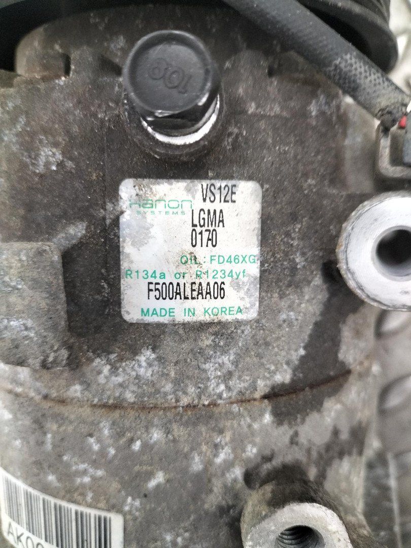 HYUNDAI air conditioning pump air conditioning compressor usado en Menorca foto 4