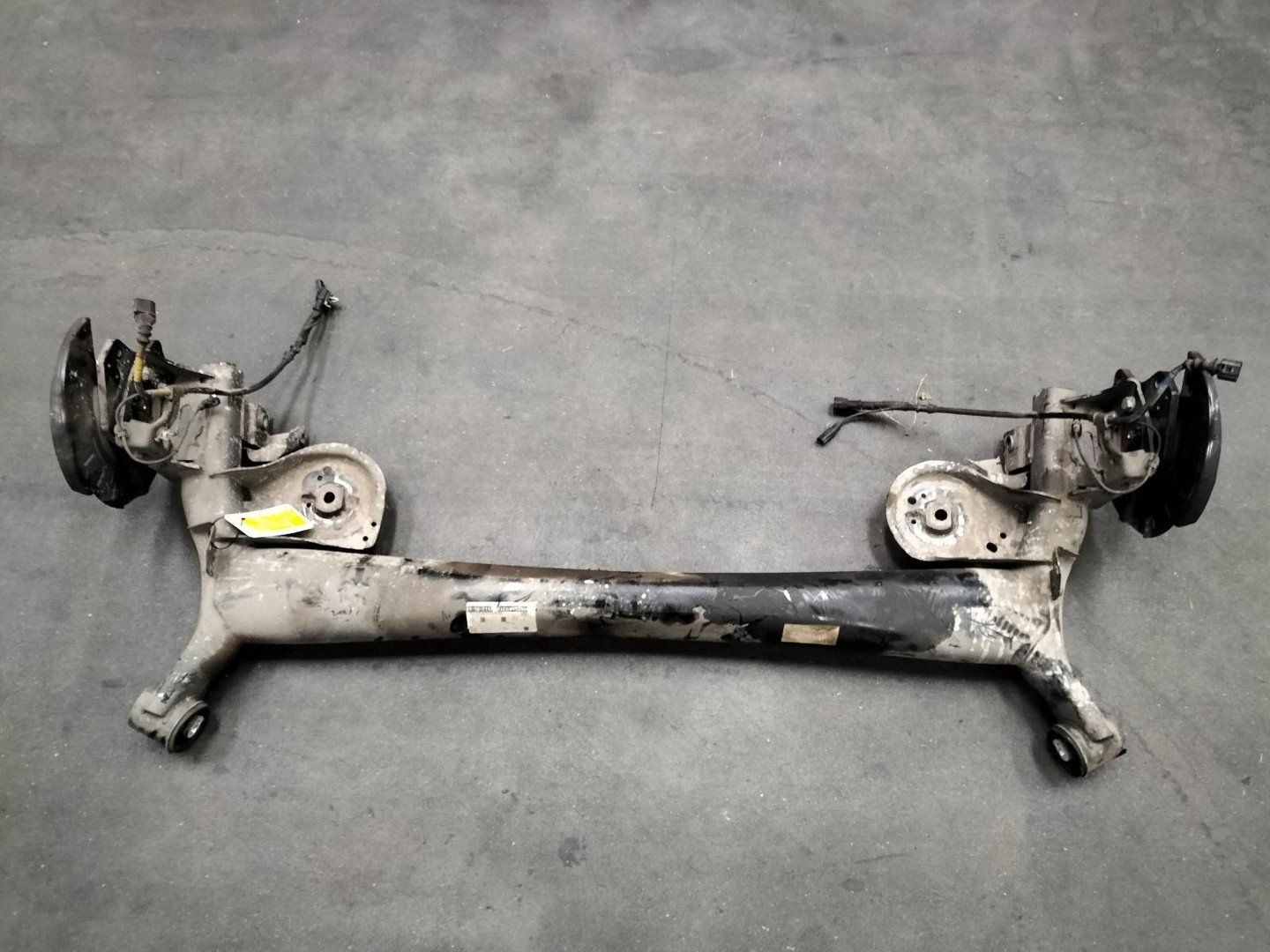 NISSAN rear axle usado en Menorca