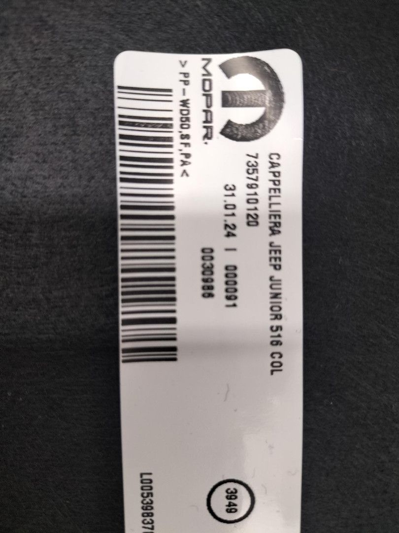 JEEP rear shelf roll cover usado en Menorca foto 3