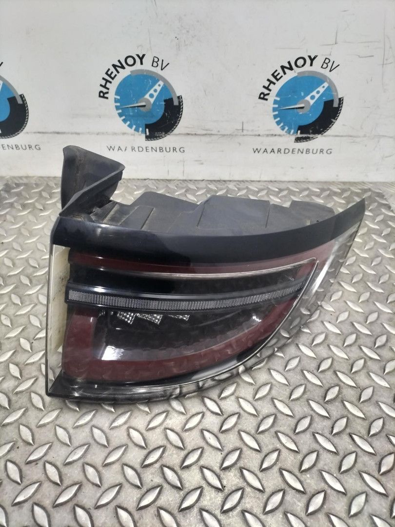 LANDROVER tail light single usado en Menorca