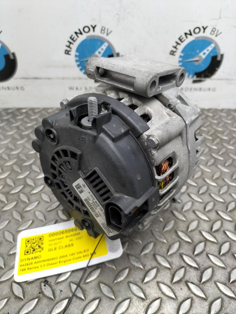 MERCEDES dynamo usado en Menorca foto 2