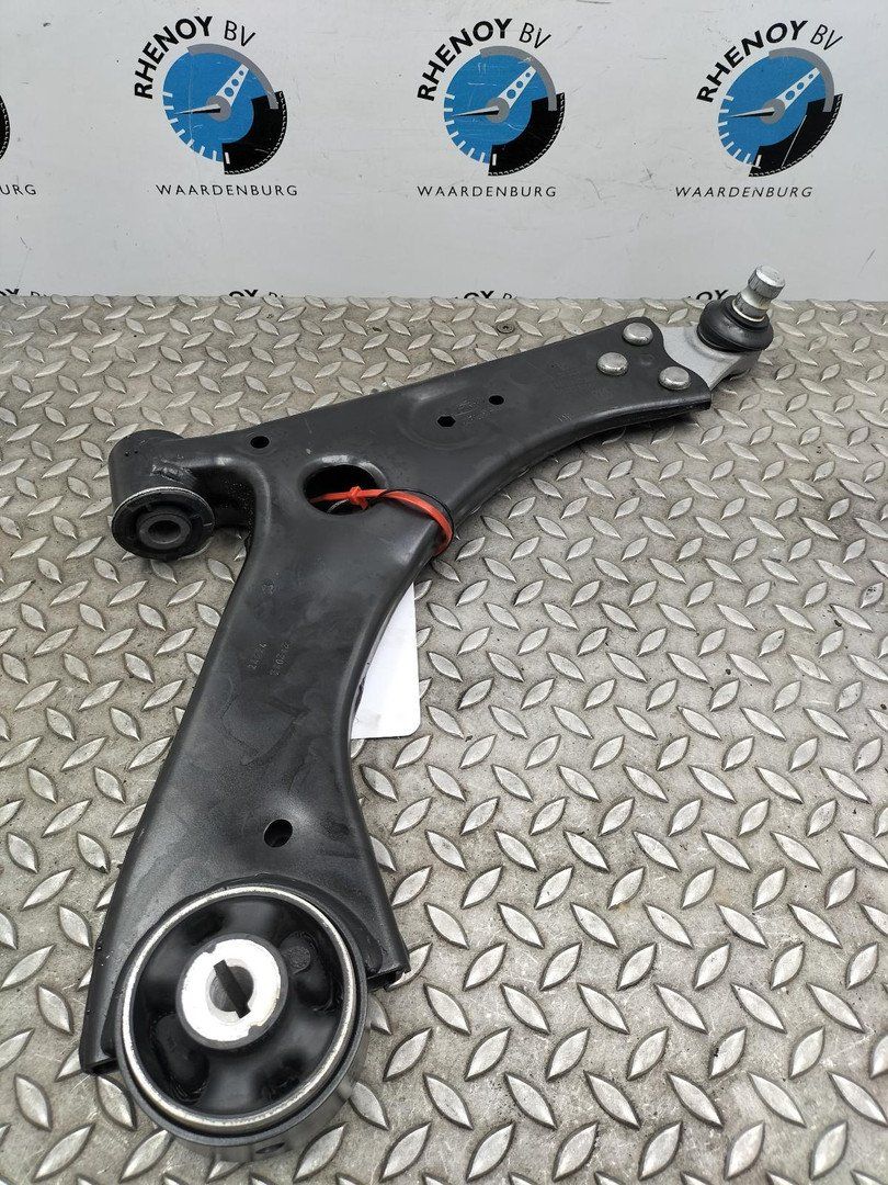 FORD support arm usado en Menorca
