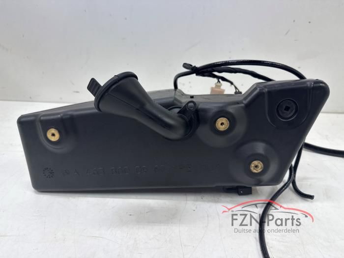 Mercedes windshield washer tank sprinkler tank usado en Menorca foto 2