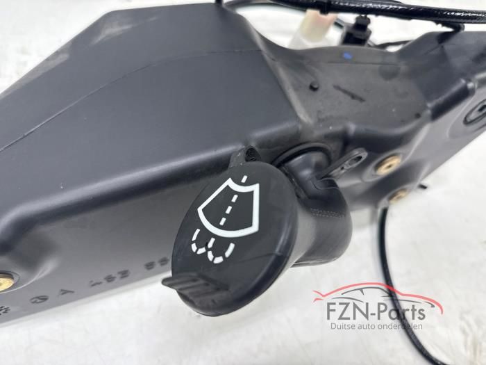 Mercedes windshield washer tank sprinkler tank usado en Menorca foto 4