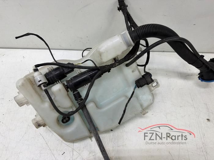 BMW windshield washer tank sprinkler tank usado en Menorca foto 2