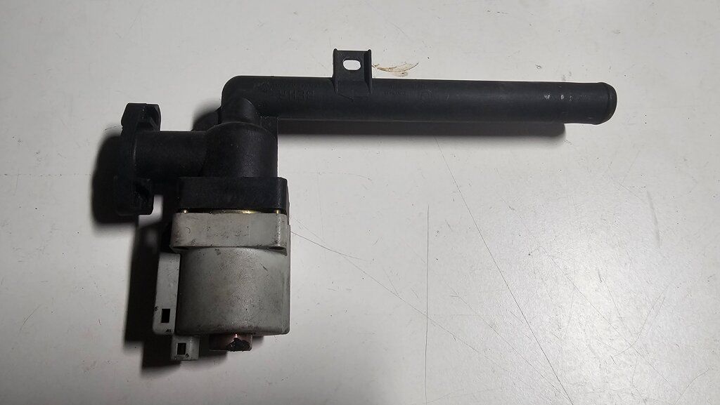 Kachel klep Waterklep Secondairy water heater valve BMW 3 serie E30 64111386706 1386706 64111380459 1380459 extra water pump usado en Menorca