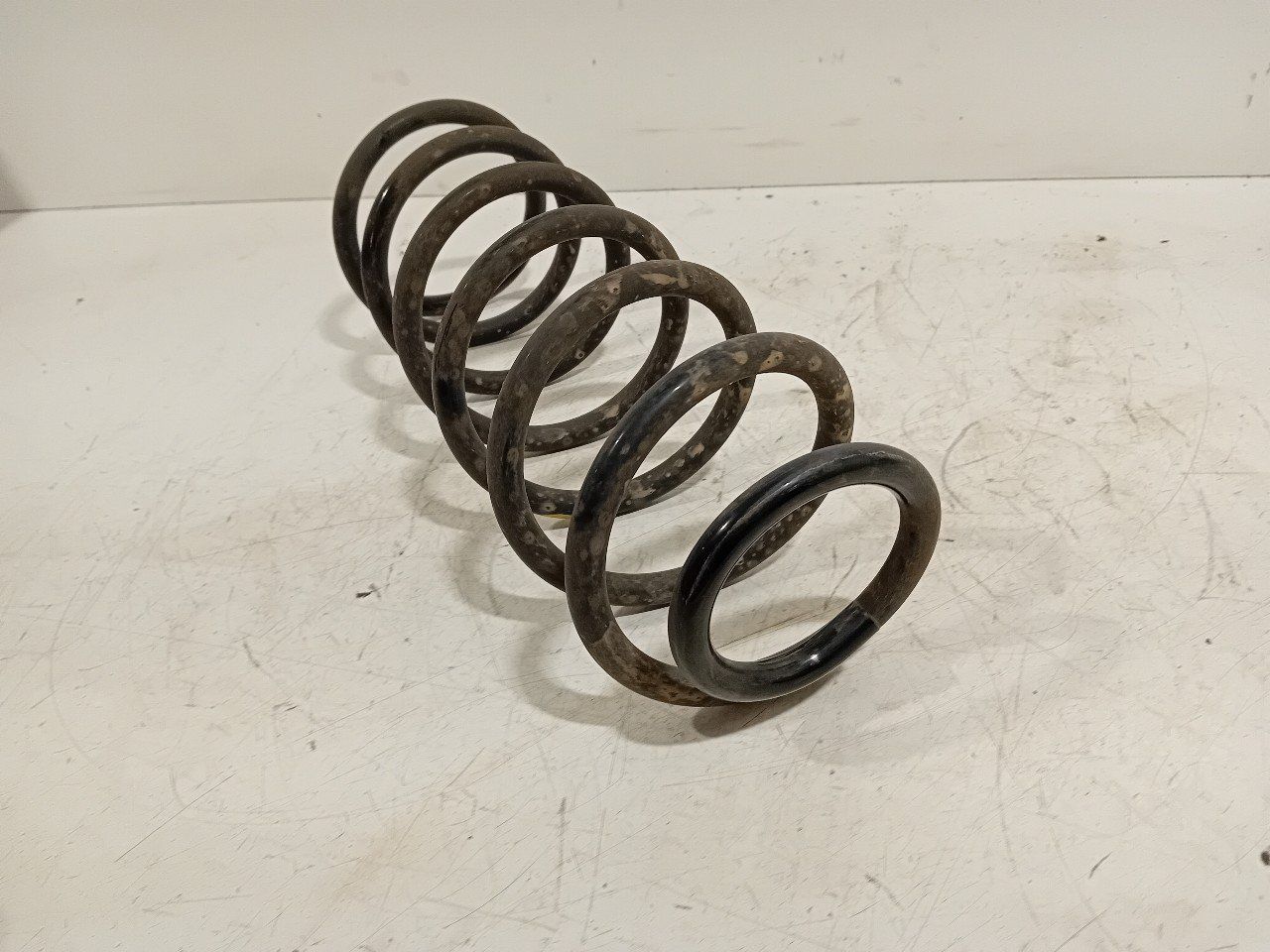 Spiraalveer achter links of rechts uitwisselbaar Hyundai i20 spiral spring usado en Menorca foto 3