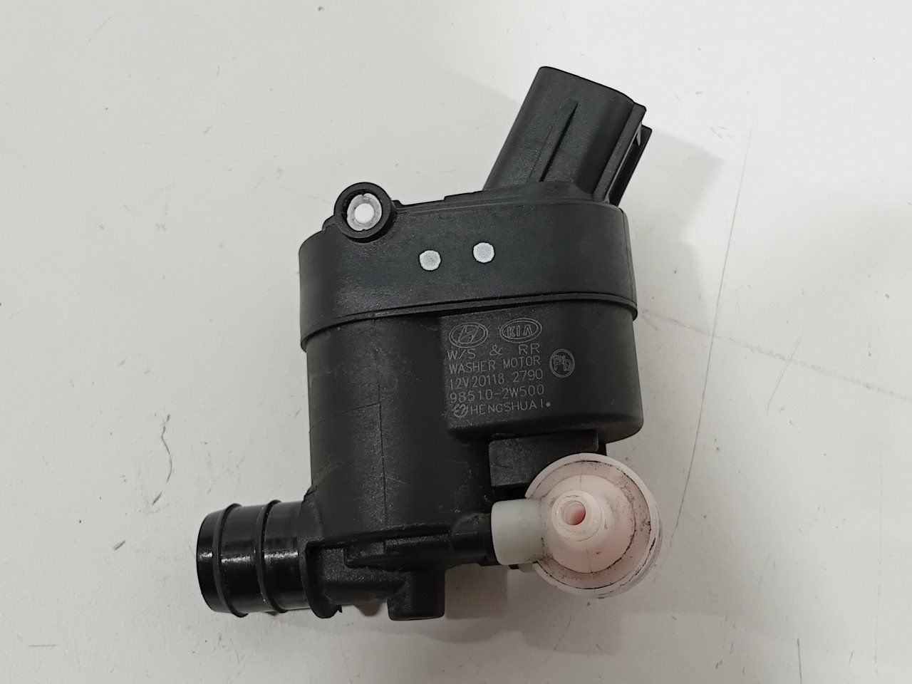 Ruitensproeier Hyundai Tucson windshield washer pump usado en Menorca