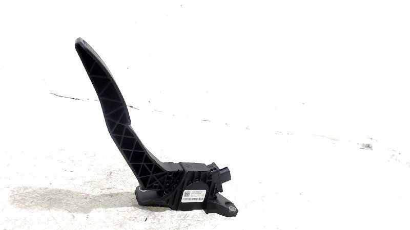 Gaspedaal Ford Fiesta gas pedal usado en Menorca