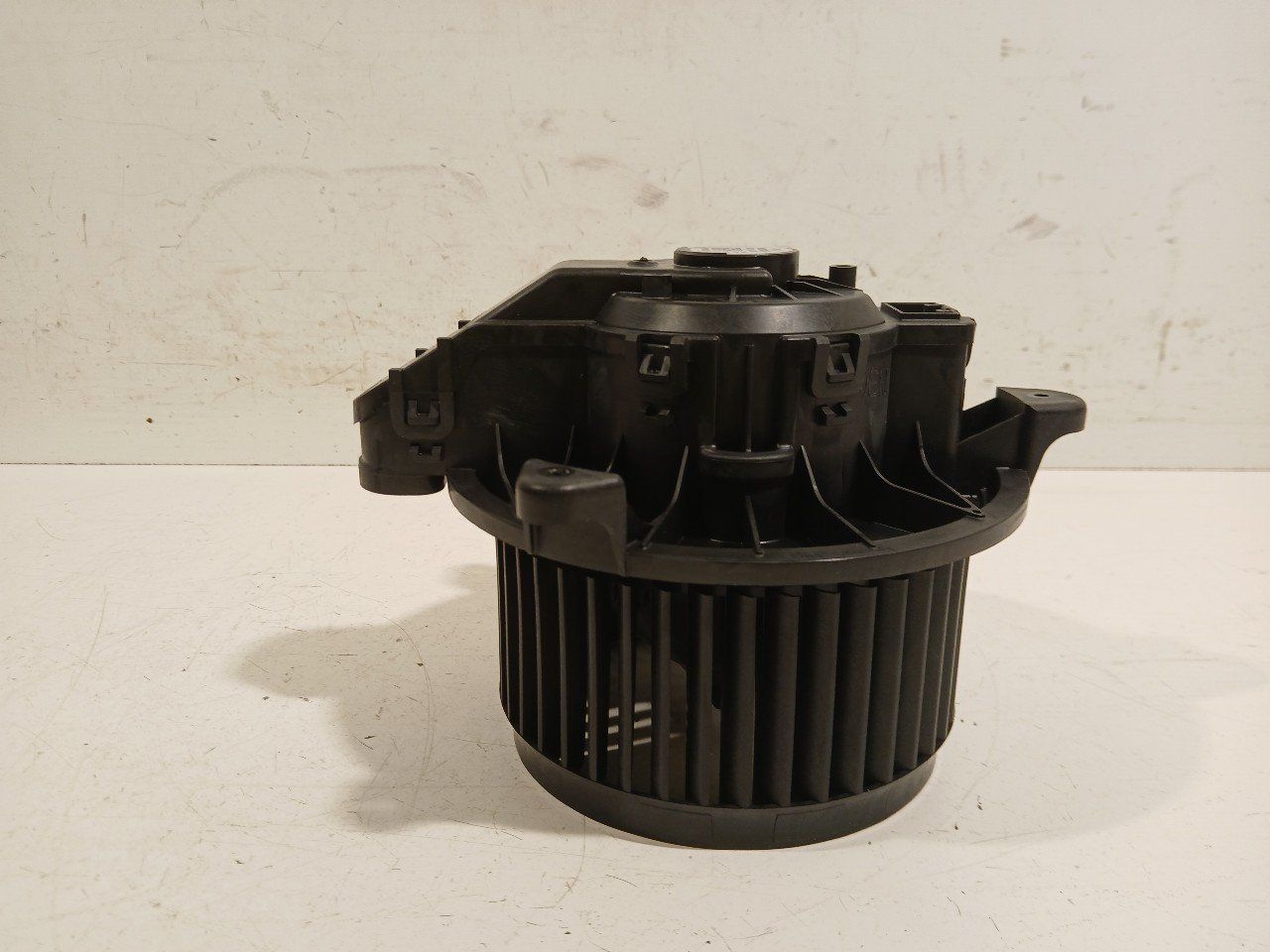 Kachel ventilator motor Ford Puma heater engine booster usado en Menorca foto 3