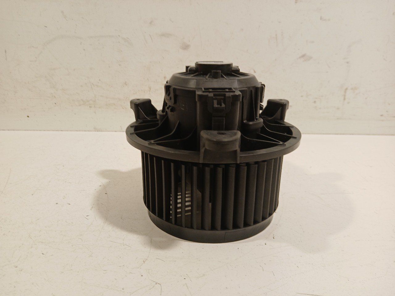 Kachel ventilator motor Ford Puma heater engine booster usado en Menorca foto 2