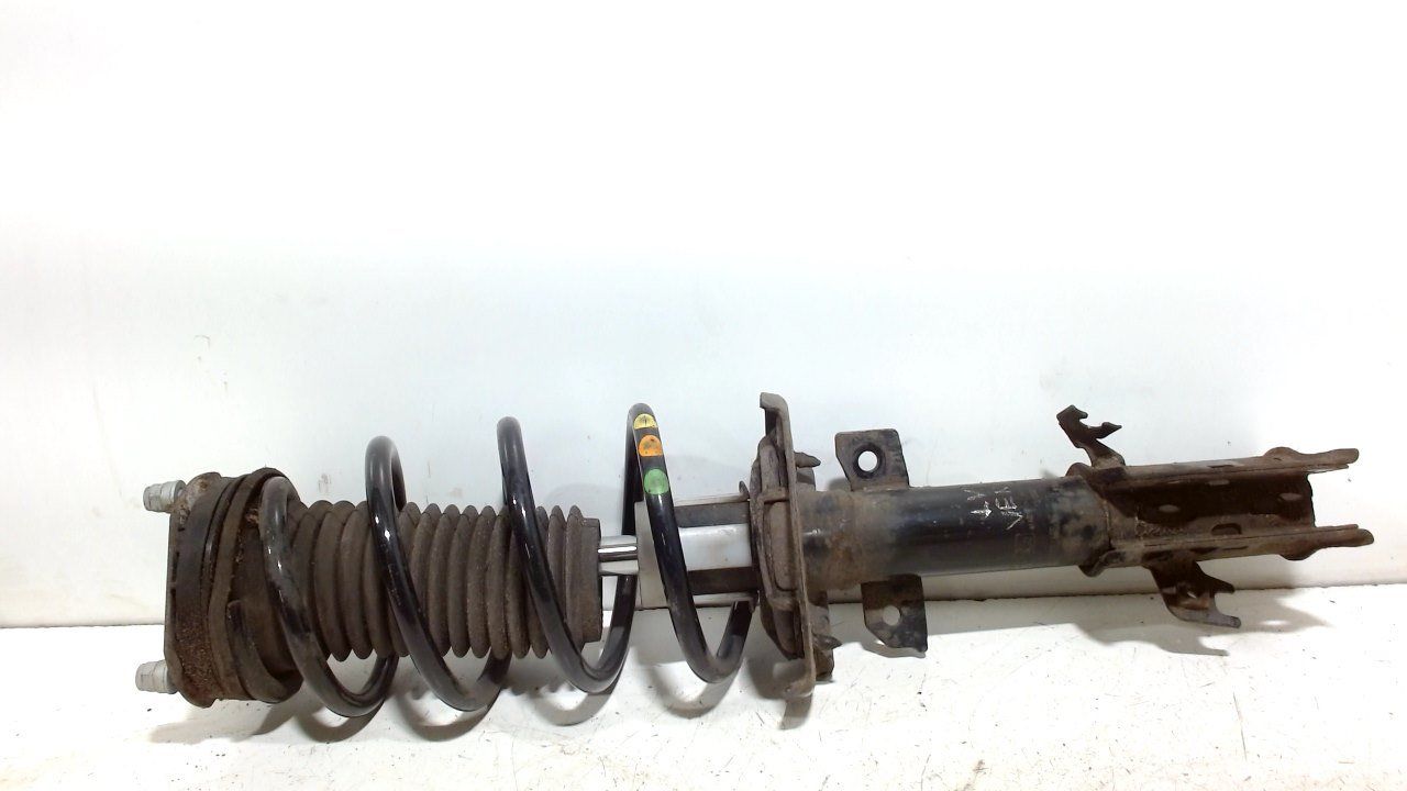 Veerpoot links voor Ford Fiesta strut complete single usado en Menorca