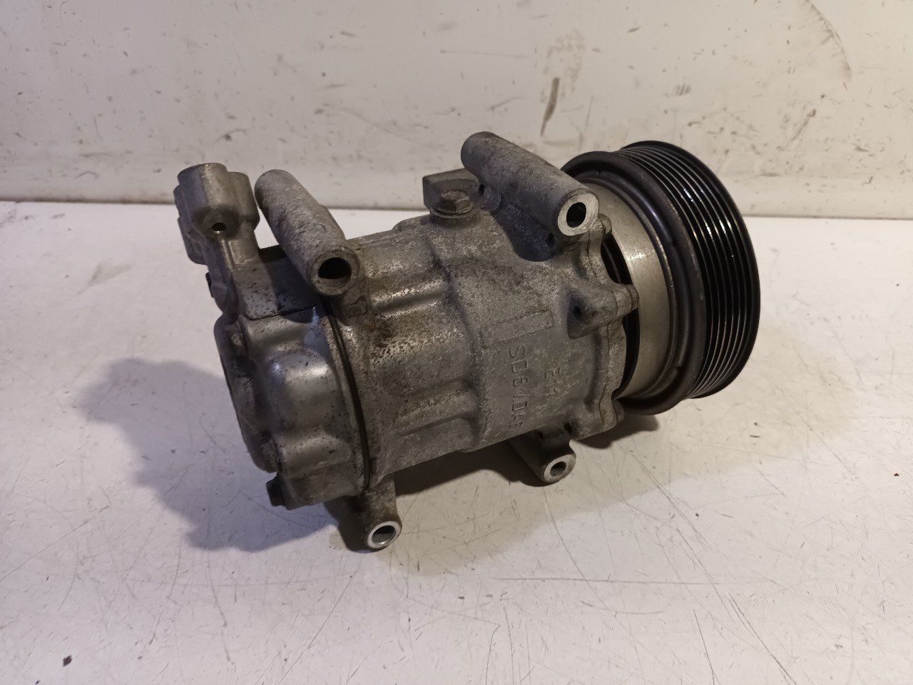 Airco pomp Renault Twingo air conditioning pump air conditioning compressor usado en Menorca foto 4