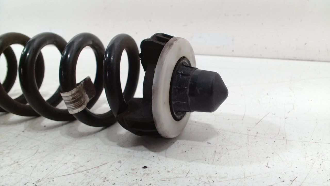 Spiraalveer achter links of rechts uitwisselbaar BMW 3 serie spiral spring usado en Menorca foto 2