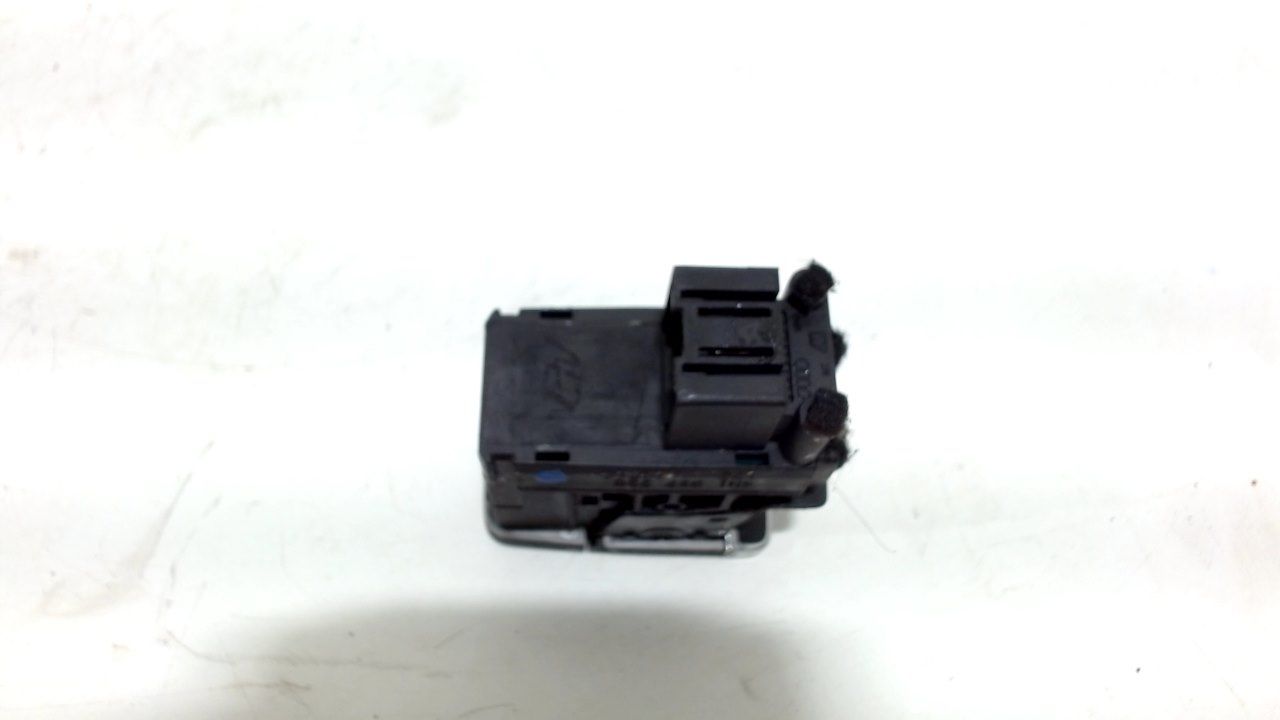 Handrem ontgrendeling Audi A8 handbrake lever handbrake pedal usado en Menorca foto 3