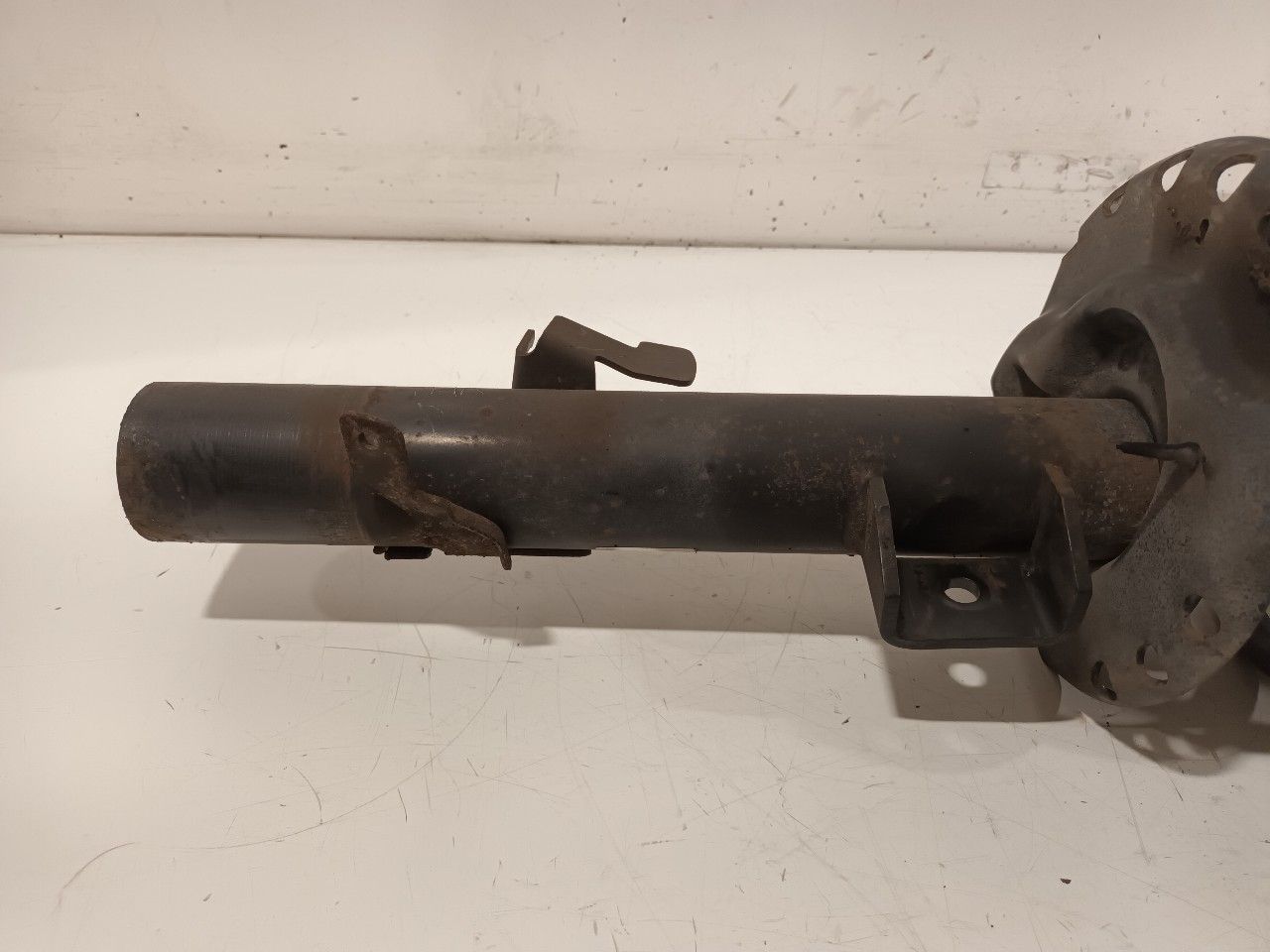 Veerpoot links voor Land Rover Freelander strut complete single usado en Menorca foto 4