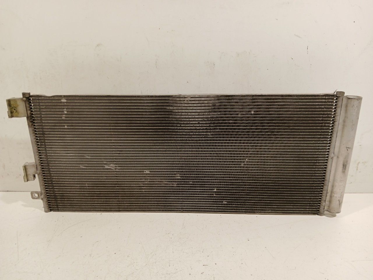 Airco radiateur Opel Corsa condenser air conditioning radiator usado en Menorca
