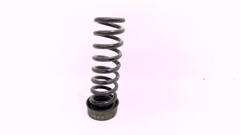 Spiraalveer achter links of rechts uitwisselbaar Mercedes-Benz E-Clase spiral spring usado en Menorca