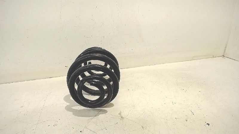 Spiraalveer achter links of rechts uitwisselbaar BMW 3 serie spiral spring usado en Menorca foto 3