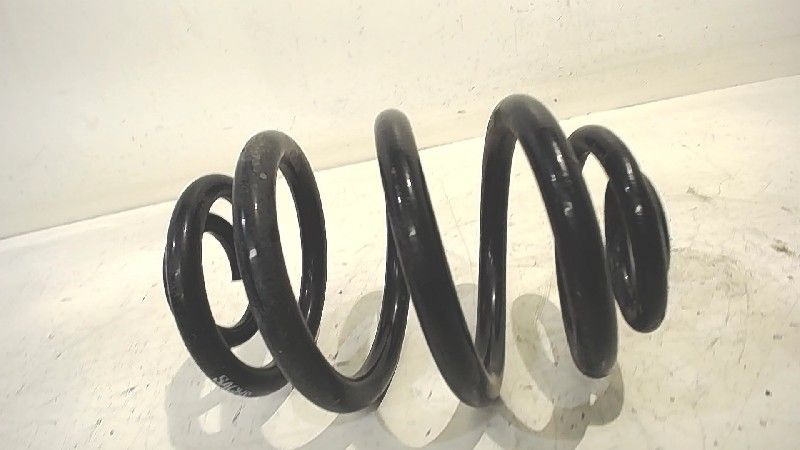 Spiraalveer achter links of rechts uitwisselbaar BMW 3 serie spiral spring usado en Menorca foto 2