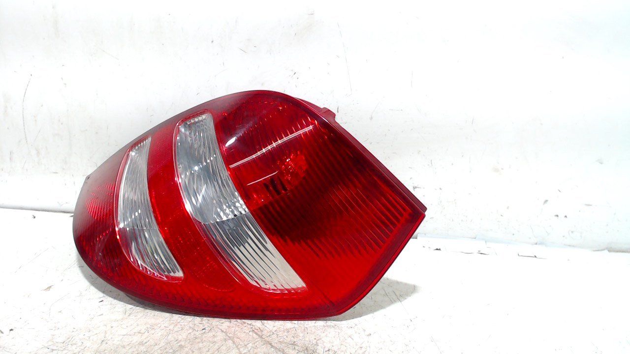 Achterlicht carrosserie rechts Mercedes-Benz A-Clase tail light single usado en Menorca foto 3