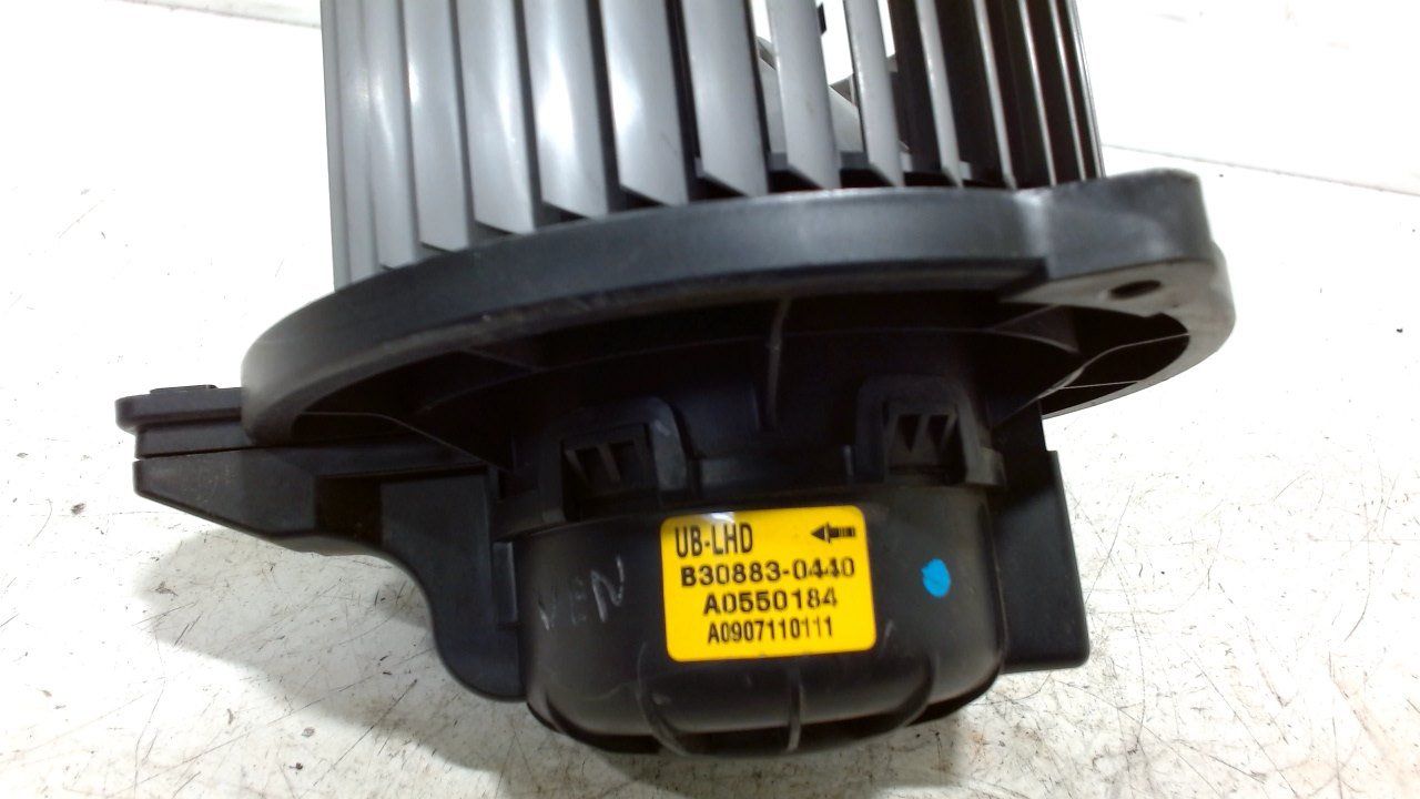 Kachel ventilator motor Kia Rio heater engine booster usado en Menorca foto 3