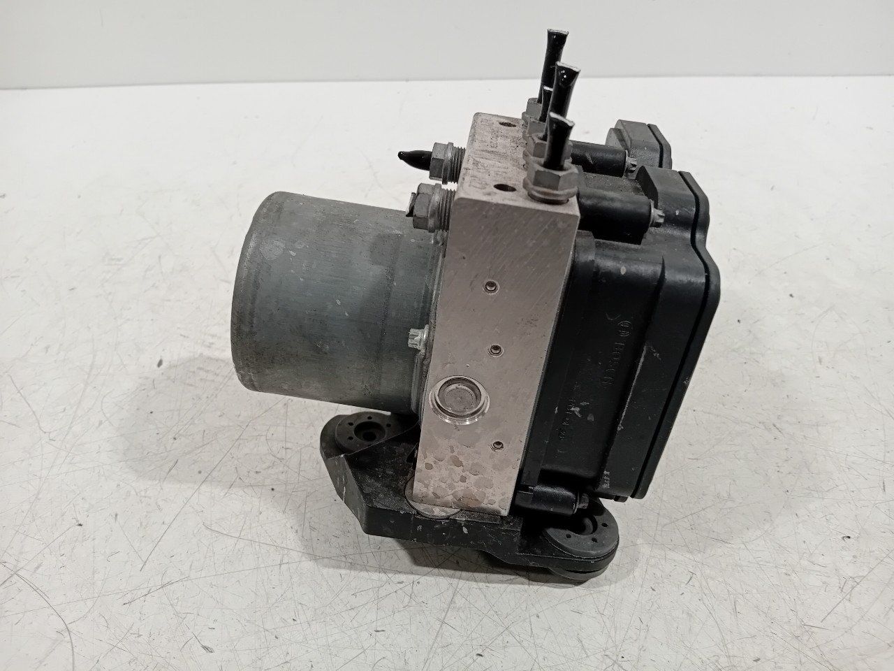 Abs pomp Volkswagen Polo abs pump usado en Menorca foto 7