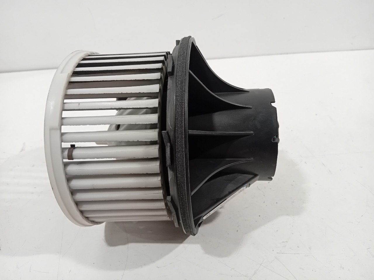 Kachel ventilator motor GMC Sierra heater engine booster usado en Menorca foto 6