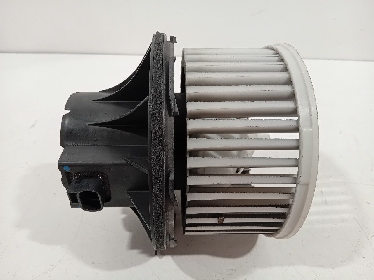 Kachel ventilator motor GMC Sierra heater engine booster usado en Menorca foto 4