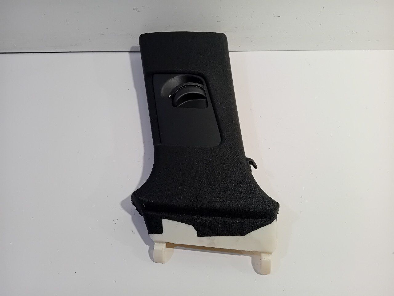 B stijl bekleding links Audi Q7 pillar trim usado en Menorca