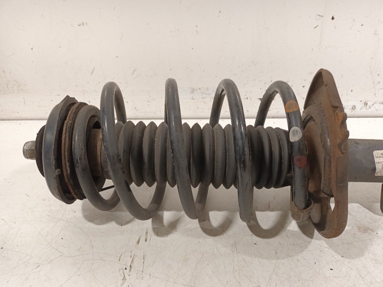 Veerpoot rechts voor Peugeot 308 strut complete single usado en Menorca foto 3