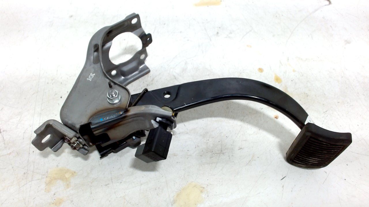 Rempedaal Kia Optima brake pedal usado en Menorca