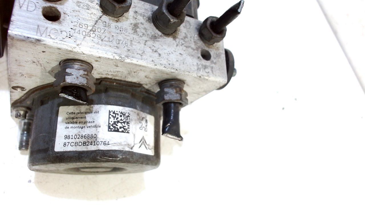 Abs pomp Peugeot 308 abs pump usado en Menorca foto 4