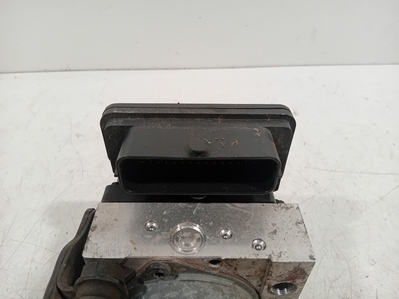 Abs pomp Hyundai i20 abs pump usado en Menorca foto 4