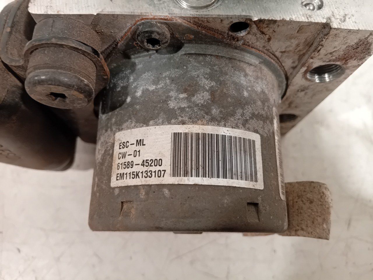 Abs pomp Hyundai i20 abs pump usado en Menorca foto 3