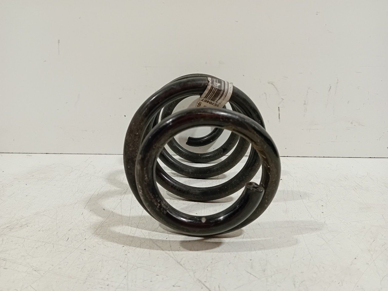Spiraalveer achter links of rechts uitwisselbaar BMW 2 serie spiral spring usado en Menorca foto 3