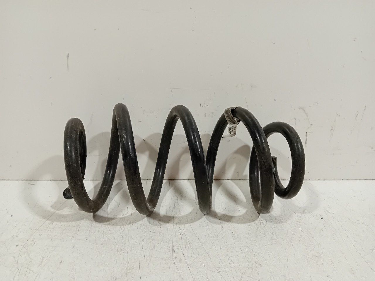 Spiraalveer achter links of rechts uitwisselbaar BMW 2 serie spiral spring usado en Menorca