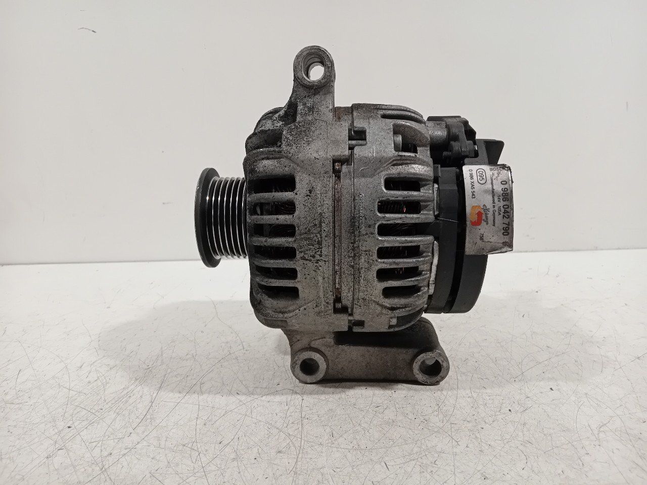 Dynamo Ford Transit dynamo usado en Menorca foto 5