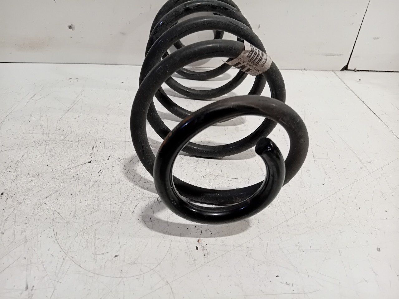 Spiraalveer achter links of rechts uitwisselbaar Ford Puma spiral spring usado en Menorca foto 3