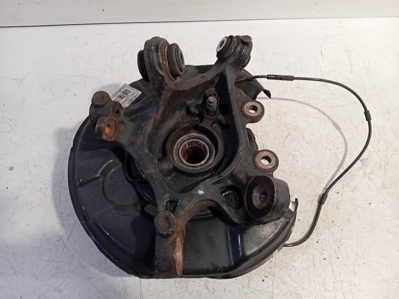 Wielnaaf rechts achter BMW 1 serie wheel hub usado en Menorca foto 6