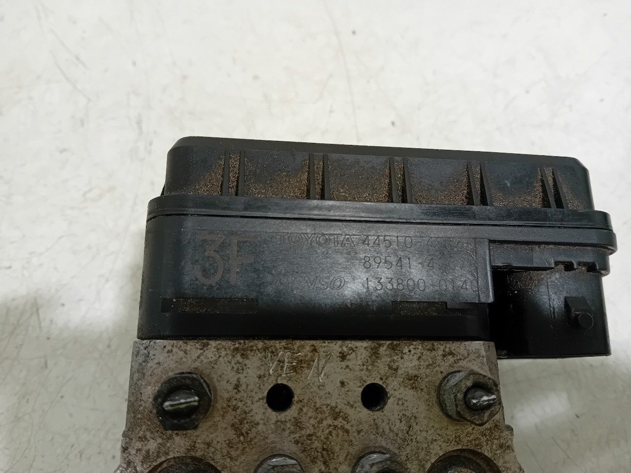 Abs pomp Toyota RAV4 abs pump usado en Menorca foto 5