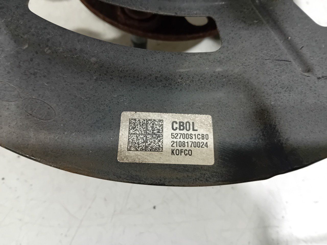 Wielnaaf links achter Hyundai Santa Fe wheel hub usado en Menorca foto 5