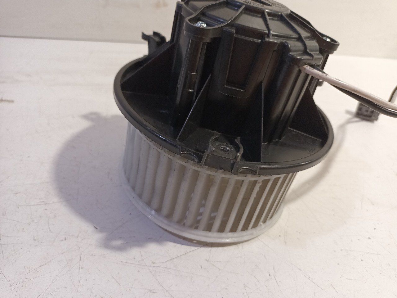 Kachel ventilator motor Opel Insignia heater engine booster usado en Menorca foto 3